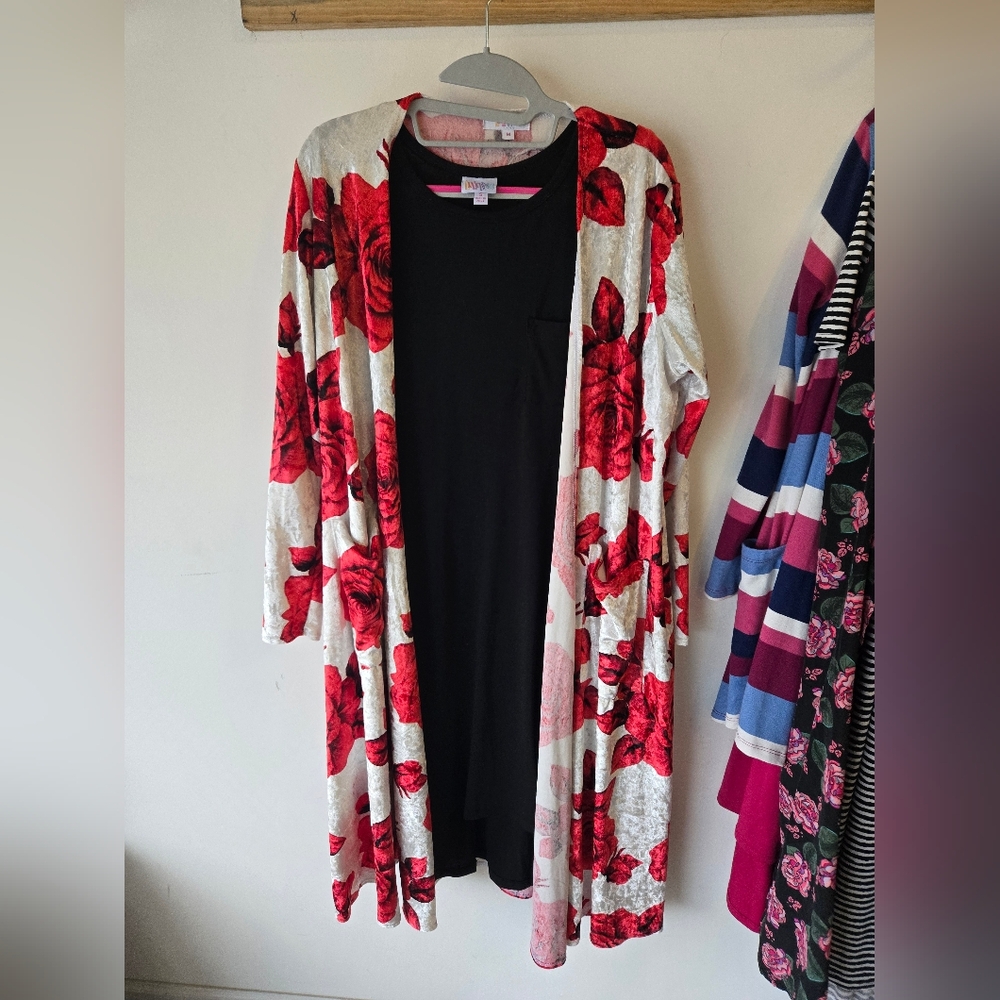 Lularoe Christmas Outfit